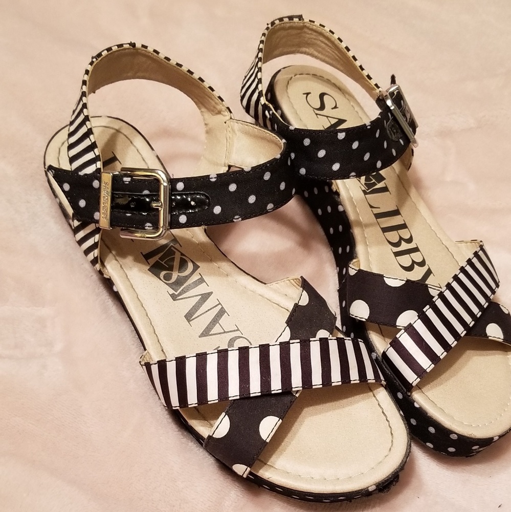Sandals - Picture 3 of 3